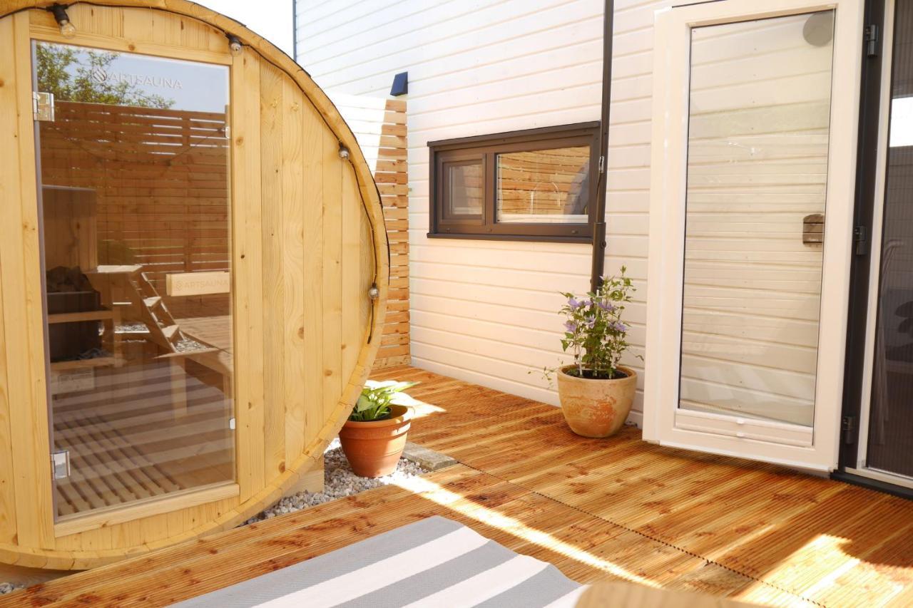 Villa Tiny House Gaensebluemchen Kirchanschoring Exterior foto