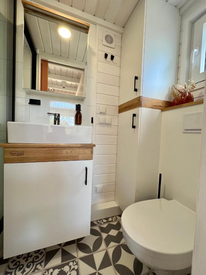 Villa Tiny House Gaensebluemchen Kirchanschoring Exterior foto
